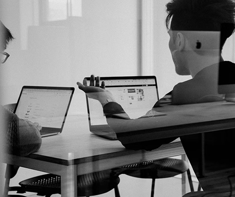 Xunxa team collaborating